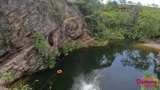 Férias quentes e molhadas com a loira gostosa flor Damiana