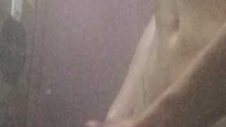 Después de clases.....en la ducha 😏💦