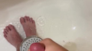Fast fap in shower