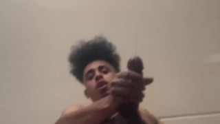 Look closely how I bust !