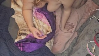 Thick prego Latina takes fat daddy cock