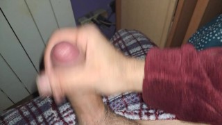 Me pongo cachondo grabandome y me corro