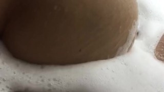 I keep fucking her in the bathtub