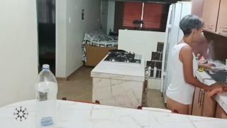 the games and help that I give to my stepsister I love touching her - Porn in Spanish.