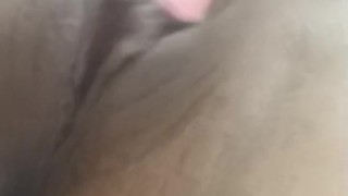 ME ENCANTA TOCARME Y CORRERME