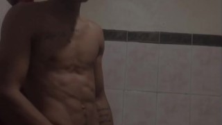 ElKFY0 Entre a sepillarme y me hice una rica paja prewiew de lo que viene