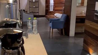 SPA masaje juntos, terminamos follando follando en los vestidores y las empleadas escuchando