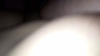 Cuando llegue de trabajar me estaba esperando desnuda la mujer de mi mejor amigo