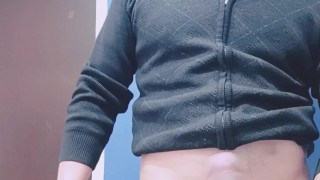 Manipulada antes de ir a la escuela. Bien caliente con los compañeros.