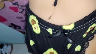 No puedo creer que me estoy follando a mi propia madrastra cuando su esposo se fue