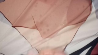 Cuming on my waifu feels so good