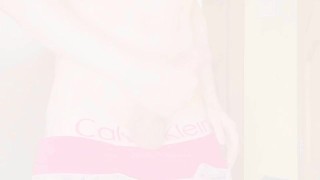 It's hot! The guy jerks off his big dick and cums powerfully!