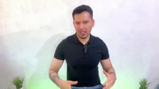 Joven twink dotado de 20cm penetra por primera vez al militar musculoso amigo de su padre. Relato