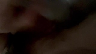 Bi guy uses his first dildo