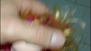 mi novia doll sumisa, me hace una paja a enorme pene grande y venozo, fetish doll, primer plano