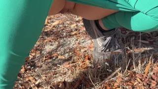 Catch Stepmom Pissing On Family Hike
