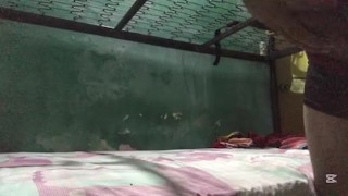 Láng giềng dương vật lớn tự xử rồi đến nhà tôi