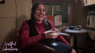 Creampie Cheating Mature MILF Wife as she Takes a Call from her Husband
