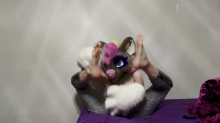 Furry showing off his feets~