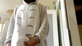 Sexy guy jerking off ucnut cock and cum really loudly (countdown)