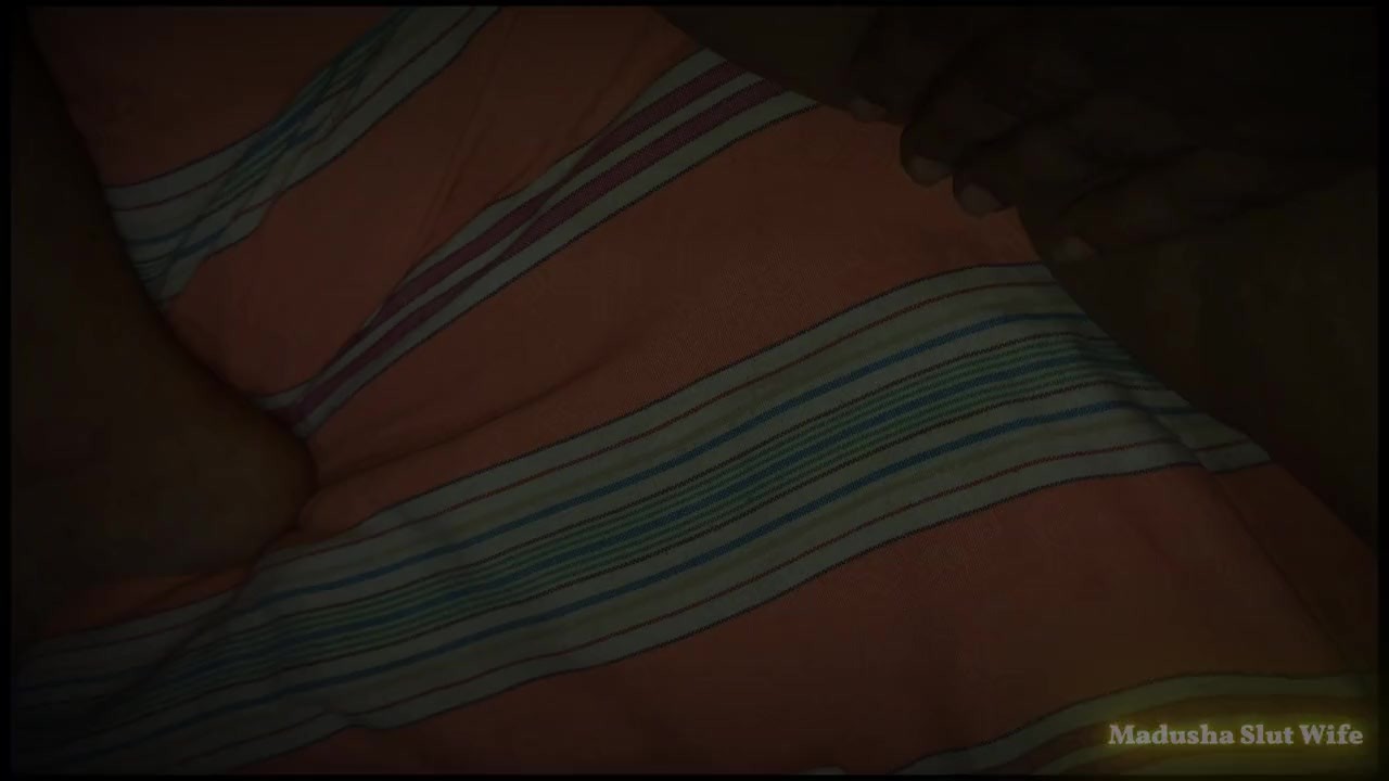 Husband Put Dildo Inside Pussy And Licking He Cant Satisfy His Horny Slut කෙදිරි ගෑවෙන්නම සැප -IndiansPorno