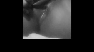 Mastrubating till squiting.