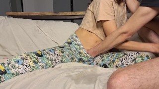 Girlfriend with hot ass in leggins gives a handjob