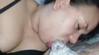making the bitch fall with all strength with your mouth pushing the until I cum inside this bitch🥛