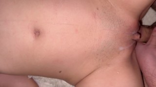 Mi Hermanastra se viene a Chorros Por Que Adora Que Me Corra Multiples Veces Dentro De Ella