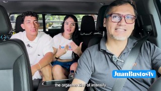 MILF colombiana se folla a joven de VERGA ENORME en el coche - Juan Bustos ROAD