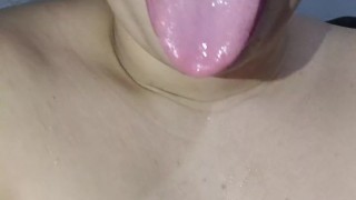 video showing his tongue to a fan, just a quick bit of the video,spitting and drooling at,subscrib😛