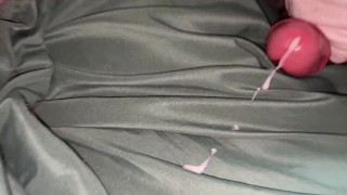 Rubbing my cock on the bed til I bust all over the sheets (hands free)