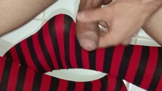 colegiala fetiches de pies, feet,footjob, joi pies, feet, pies con medias, bragas, falda, pies hard