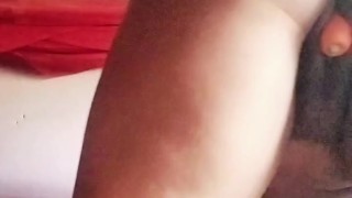 Housewives have sex with beautiful carrots.