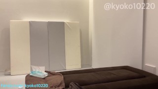 PropertySex - 小柄なレンタルエージェントが便利屋の巨根に乗る