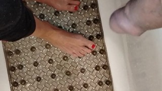 MY RUSSIAN FRIEND INVITES ME TO THE BATHROOM TO PISS ON MY FEET