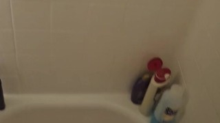 Quick soapy piss in the shower