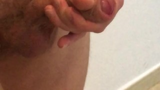 Jerking Off in mirror while no one at home
