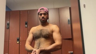 Hairy Otter shows off Muscles