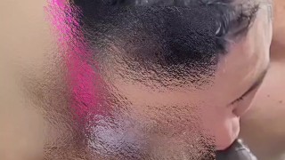 Esta polla apenas en mi garganta