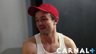 TwinkTop Cole Connor fucked by Logan Cross in big on small bareback