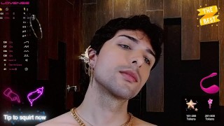 Quiero tu semen sobre mi cara esta noche y que frotemos nuestras pollas