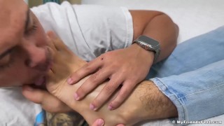 Wild Hunk Indulge Into Feet Worship And Tickling
