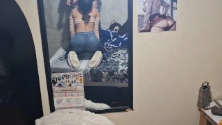 Novia dando una mamada, quiere la lechita en su cara