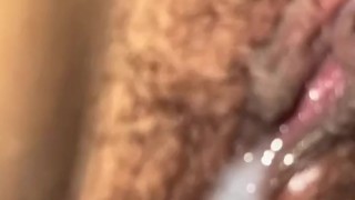 Me encontre la esposa de mi amigo el se fue a trabjar y la invite a follar dijo que si