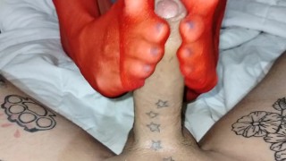 MY GIRLFRIEND CHEATS ON ME WITH MY BEST FRIEND, GIVES THEM A FOOTJOB IN RED PANTYHOSE UNTIL HE CUM O