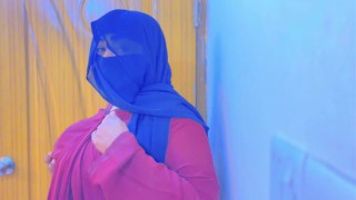 فتاة مصرية ساخنة تريد ممارسة الجنس معك