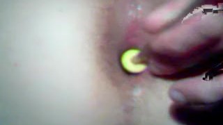 Masturbe (25) with one testicle