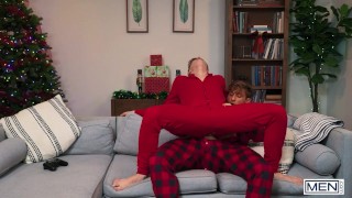 MEN - Dom King Plays Video Games On Christmas Morning While Jake Preston Sneakily Sucks His Cock