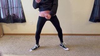 Jerking Off in Leggings & Converse CUM ON FLOOR